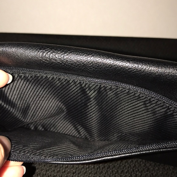 Tahari Black Leather Wristlet Wallet - Picture 6 of 6